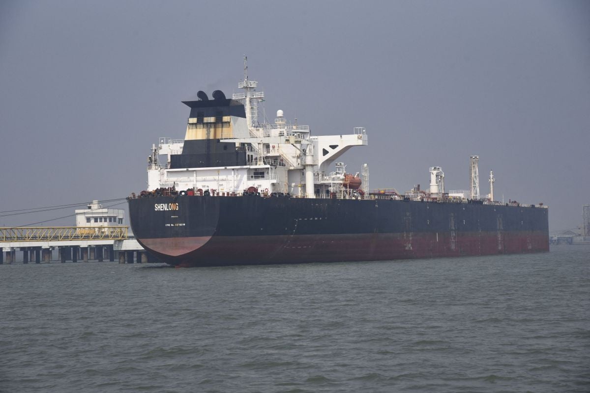 Petrolul, blocat! 20.000 de marinari, prinși pe mare, după ce Ormuz s-a închis