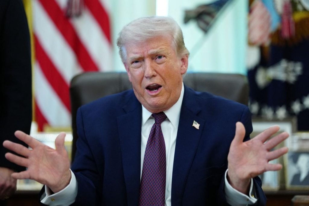 Ce vrea Donald Trump? Amenințări cu blocarea Strâmtorii Ormuz, deja blocată!