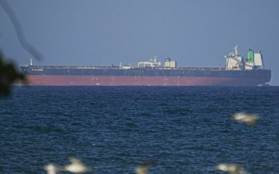 Război în Orient: Trump promite negocieri, Iranul vrea liber în Ormuz, petrolul scade