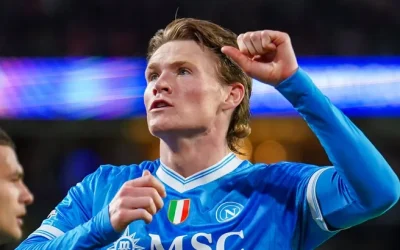 Neliniște pe terenul celor mai mari rivali din Serie A, Napoli și AC Milan se pregătesc pentru confruntarea decisivă de luni seară, la Stadio Maradona, o partidă crucială în cursa pentru locul secund