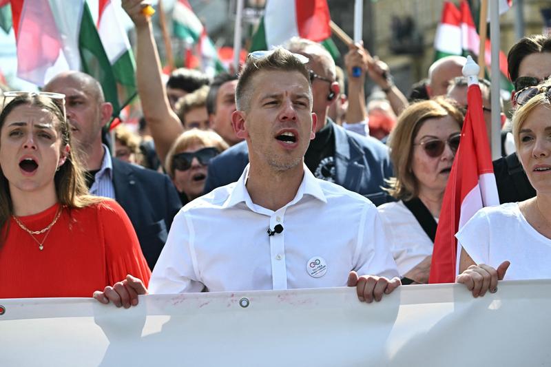 Bolojan și Magyar, prima discuție. Noul premier ungar, invitat la București