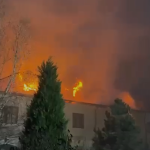 Incendiu DEVASTATOR la Mănăstirea Bistrița din Vâlcea: Zece autospeciale au intervenit