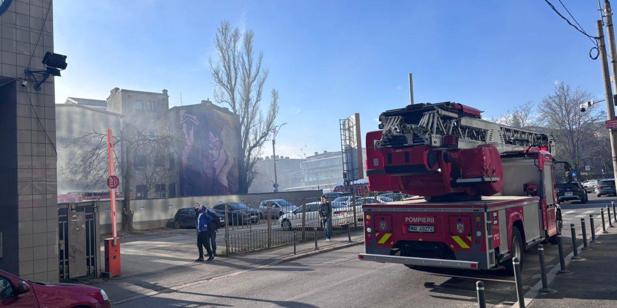Incendiu cu degajare de fum la Bulevardul Iancu de Hunedoara în fața Nuclearelectrica