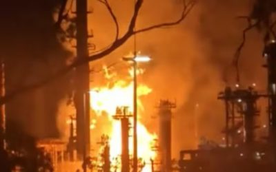Incendiu puternic la rafinărie în Australia: Flăcări uriașe, operațiuni oprite