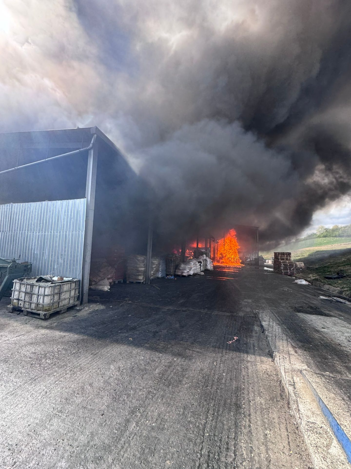Incendiu major în Sălaj: Fum gros, emis mesaj Ro-Alert