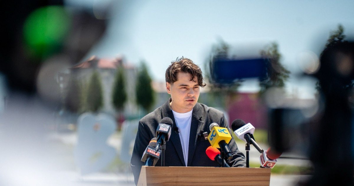 Bilete la 1 leu pentru Nibiru pe 1 aprilie, confirmă Selly