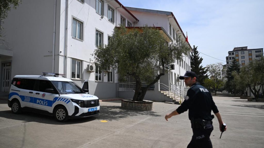 Elevi ucigași, dependenți de jocuri: 10 colegi, măcelăriți în Turcia