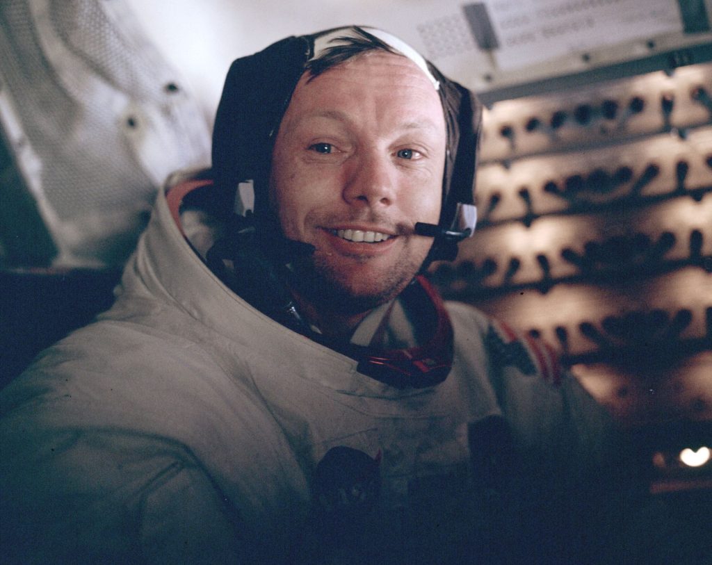 Soția lui Neil Armstrong dezvăluie secretul Lunii: Ce a adus astronautul