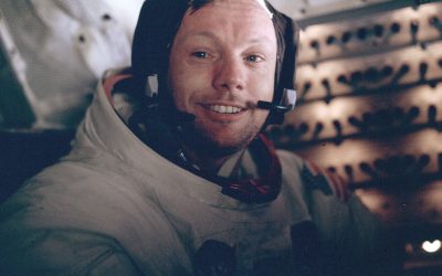 Soția lui Neil Armstrong dezvăluie secretul Lunii: Ce a adus astronautul