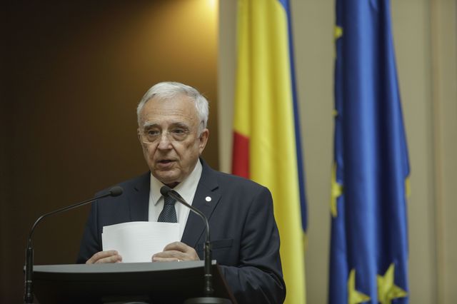 Isărescu: Lumea s-a plictisit de stabilitate. Vrem instabilitate financiară?