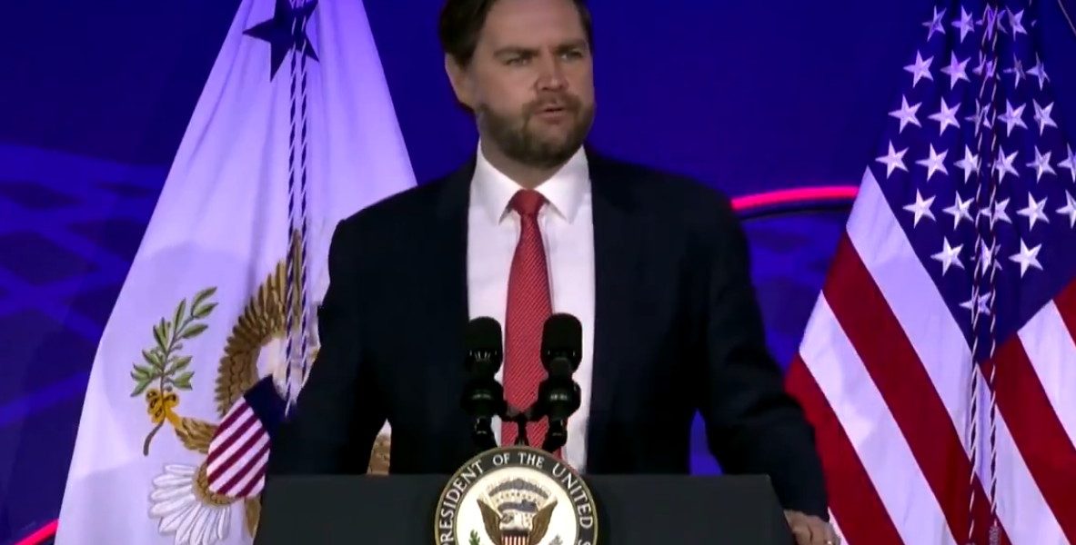 JD Vance, mesaj înainte de Pakistan: Negocieri cu Iran, dar atenție, Teheran