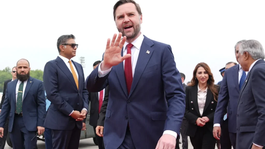 JD Vance, ATAC la Papa: Îi cere să aibă grijă ce spune despre Iisus