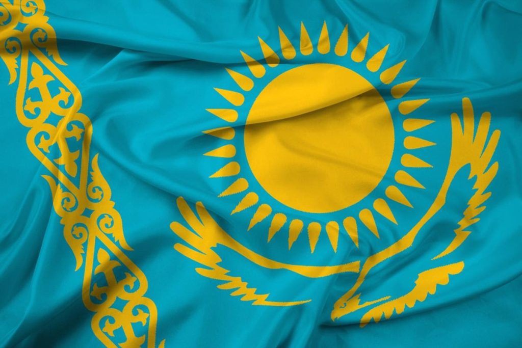 Senatul din KAZAHSTAN a deschis calea exportului de energie verde către Europa prin Marea Neagră Membrii Senatului din KAZAHSTAN au aprobat recent Legea Republicii KAZAHSTAN, ratificând un acord strategic de parteneriat în domeniul producției și transportului de energie