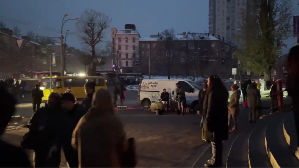 Atentat la Kiev: Un bărbat înarmat cu focuri de armă și ostatici, victime