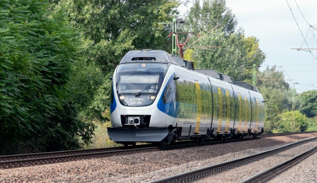 Trenuri cu hidrogen: Rutele București – Otopeni și Pitești, adjudecate după scandaluri