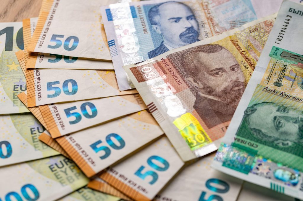 Unde poți schimba leva în lei sau în euro în România