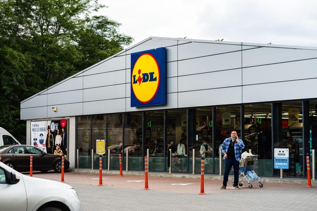 Lidl: Programul magazinelor de Paște 2026. Vezi când sunt deschise!