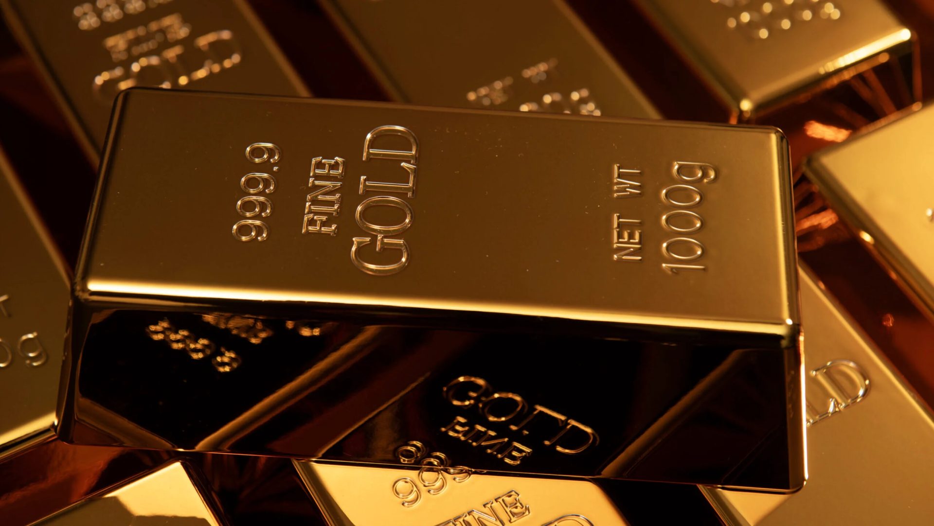 Aurul, din nou pe val: Banca elvețiană intră-n cumpărături masive!