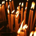 Ce faci cu cele 12 lumânări de Joi Mari? Semnificația lor, secretă, pentru tot anul