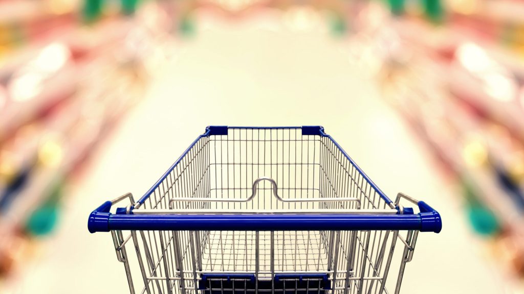 Consumul intern se diminuează, în timp ce sectorul agricol vizează creșterea producției, conform declarațiilor lui Feliciu Paraschiv, vicepreședinte al Asociației Naționale a Comercianților Mici și Mijlocii din România (ANCMMR)
