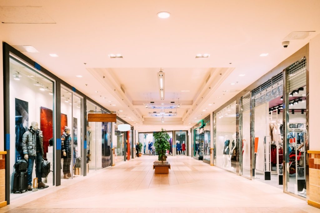 Mall-urile din București, asalt de Paște 2026: surprize pentru clienți