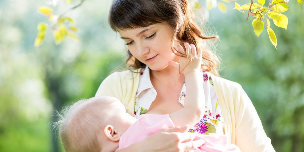 Concediul de maternitate 2026: Ghid complet cu drepturi și documente