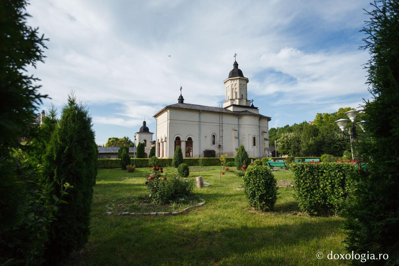 Credincioșii, așteptați la Hlincea: Mănăstirea din Iași își deschide porțile