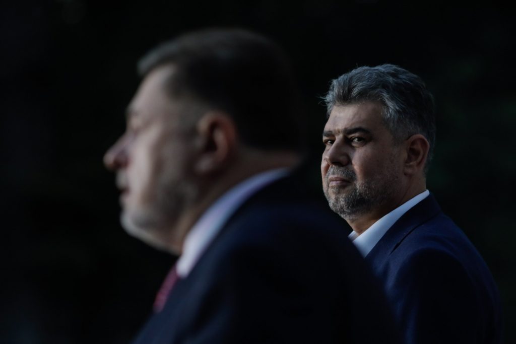 Ciolacu aruncă bomba: Rafila, „servit” cu vaccinuri. Mihăilă: Așa a fost în UE