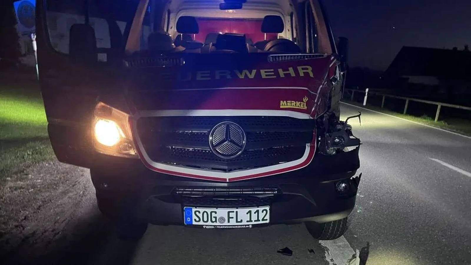 Românul care a avariat singura autospecială: Pompierii germani, blocați