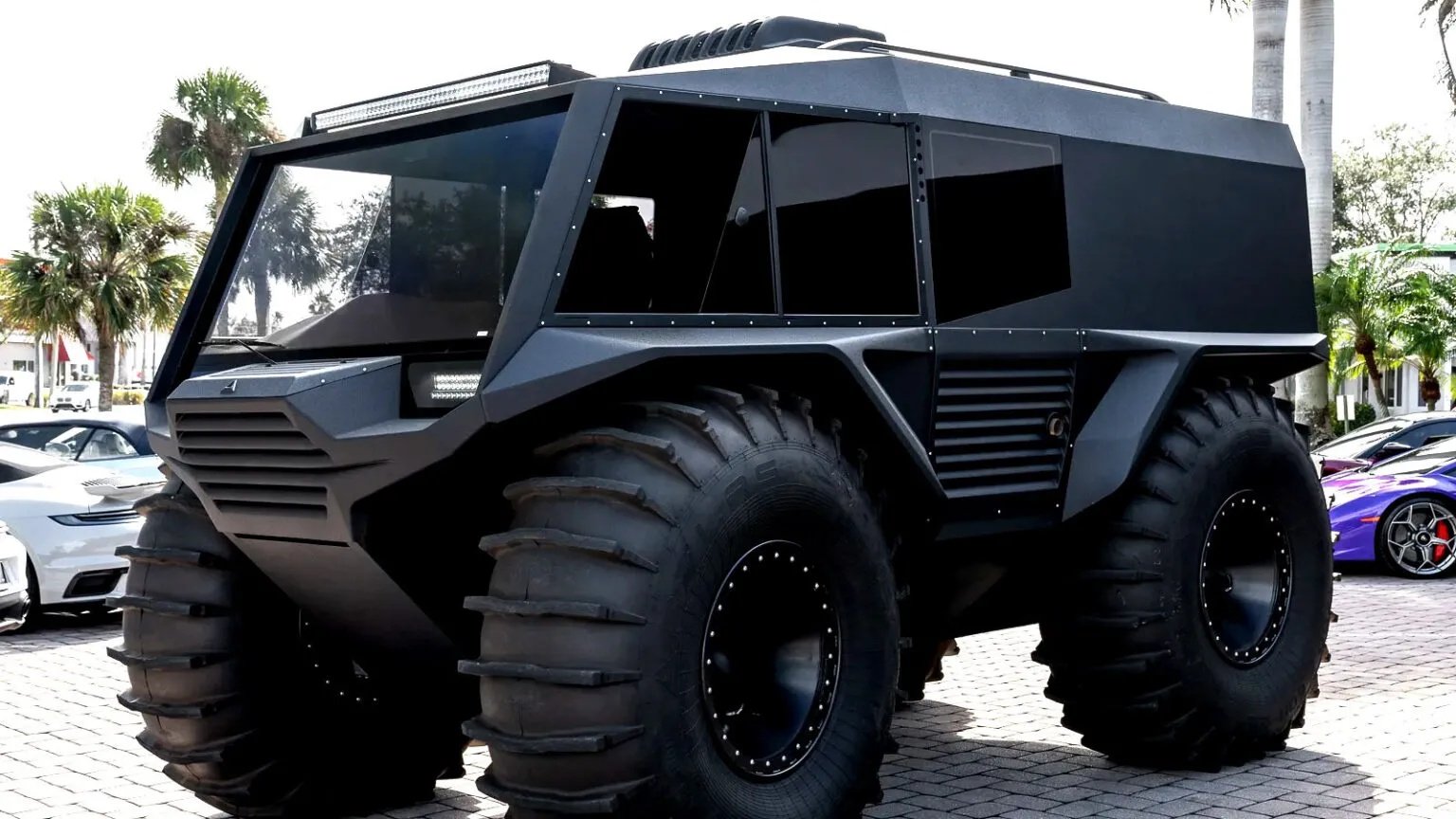 O licitație recentă pentru un vehicul off-road extrem, numit Atlas, nu a avut un deznodământ satisfăcător, chiar dacă a stârnit interes în întreaga lume