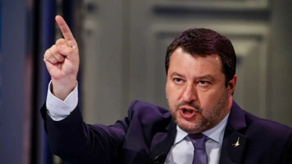 Salvini, nervos: „Sunteți normali, cei de la Bruxelles?!”