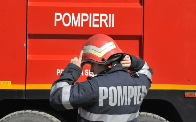 Incendiu la Oradea: Zeci de oameni, evacuați din bloc