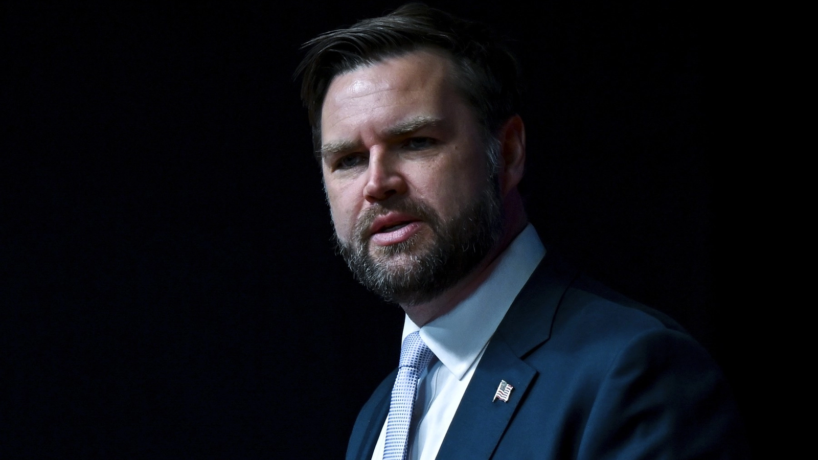 J.D. VANCE, dezamăgit de rezultatul din Ungaria: „Mă întristează”