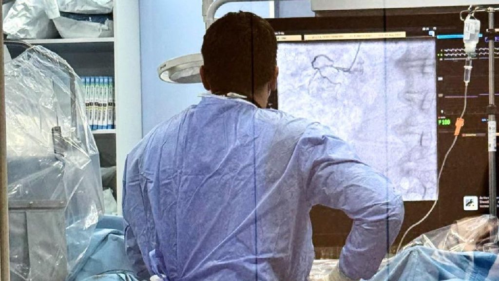 Medic CONSTANȚEAN, minune de Paște: Inimă obosită salvată la 93 de ani!