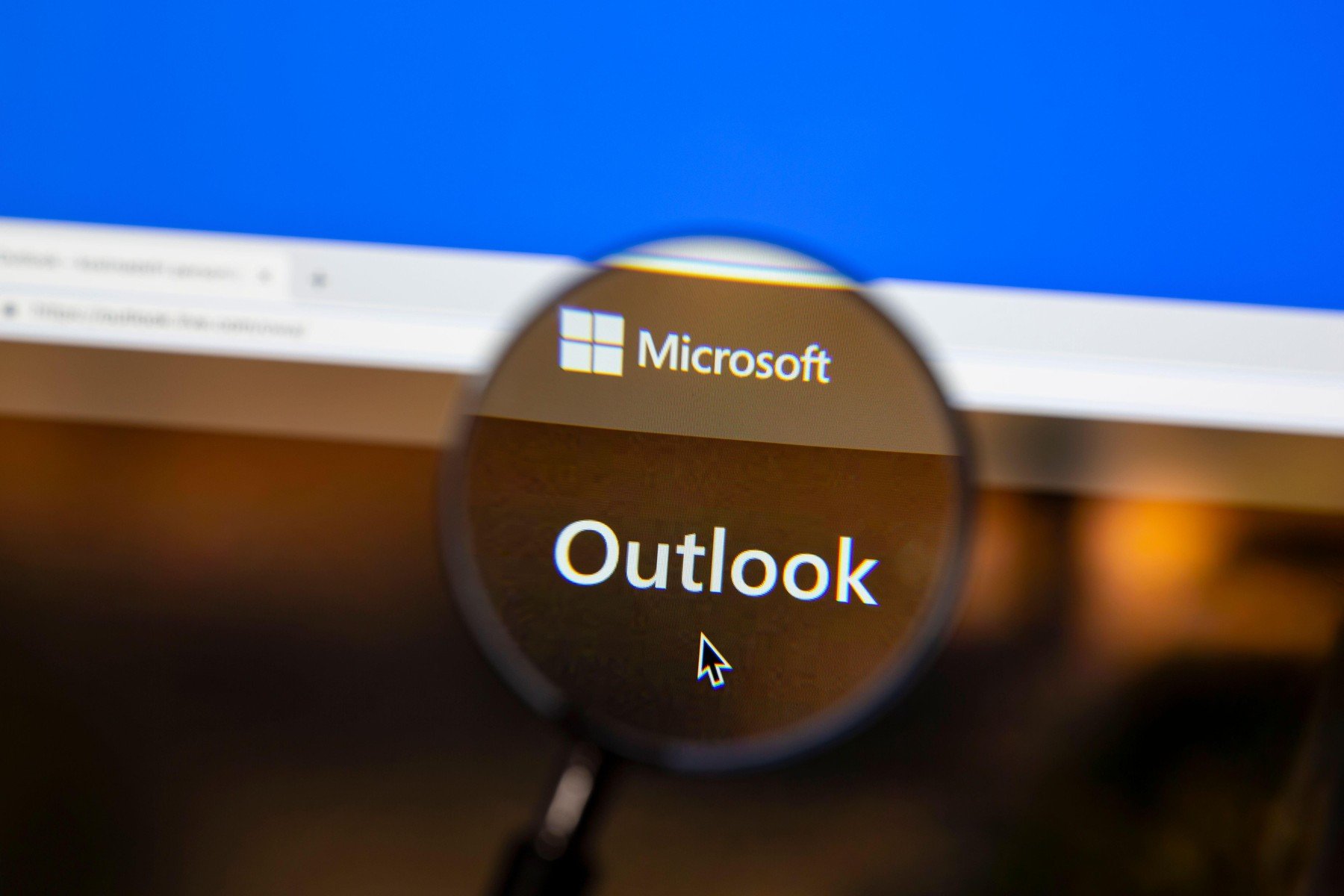 Recent, Microsoft a anunțat că a rezolvat problema persistentei erori în trimiterea emailurilor din Outlook, după ce mai mulți utilizatori s-au confruntat cu blocaje frecvente în procesul de comunicare electronică