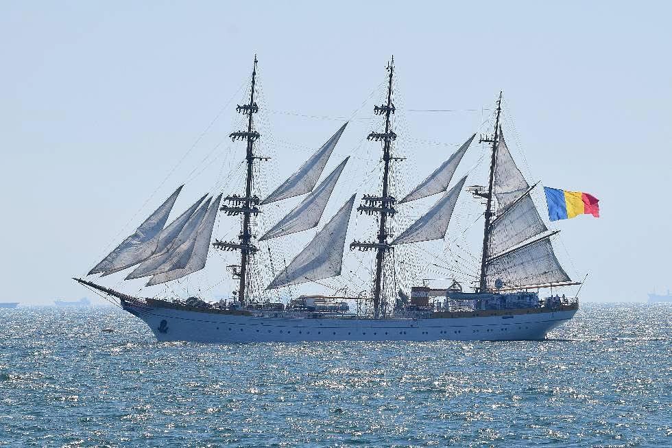 Navă Școală a Marinei Române, misiune transatlantică de cinci luni