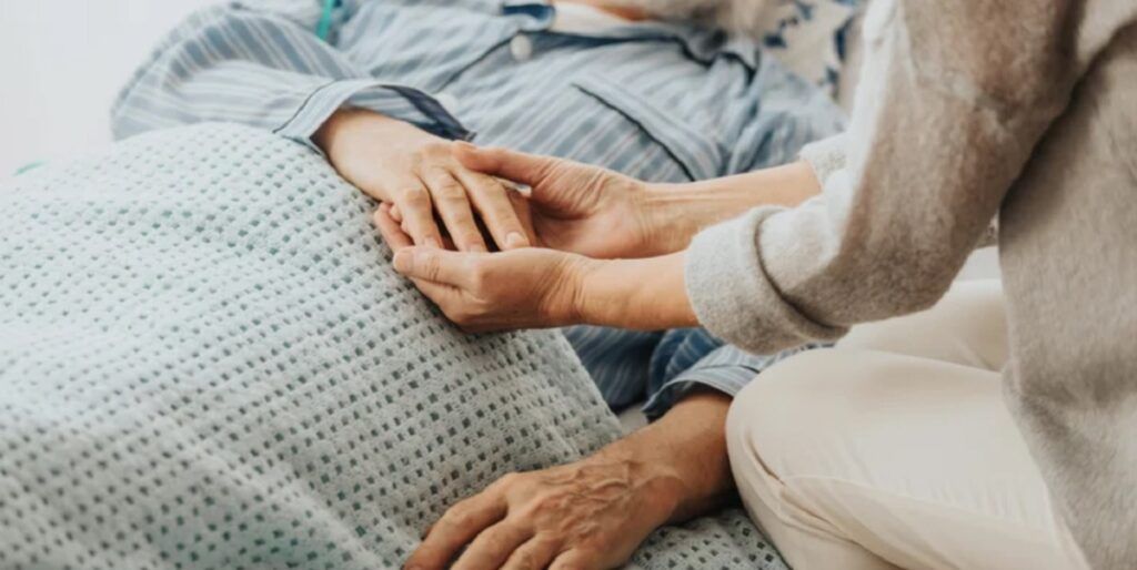 Secretul mâinilor: Semnul subtil care prevestește sfârșitul, spun experții