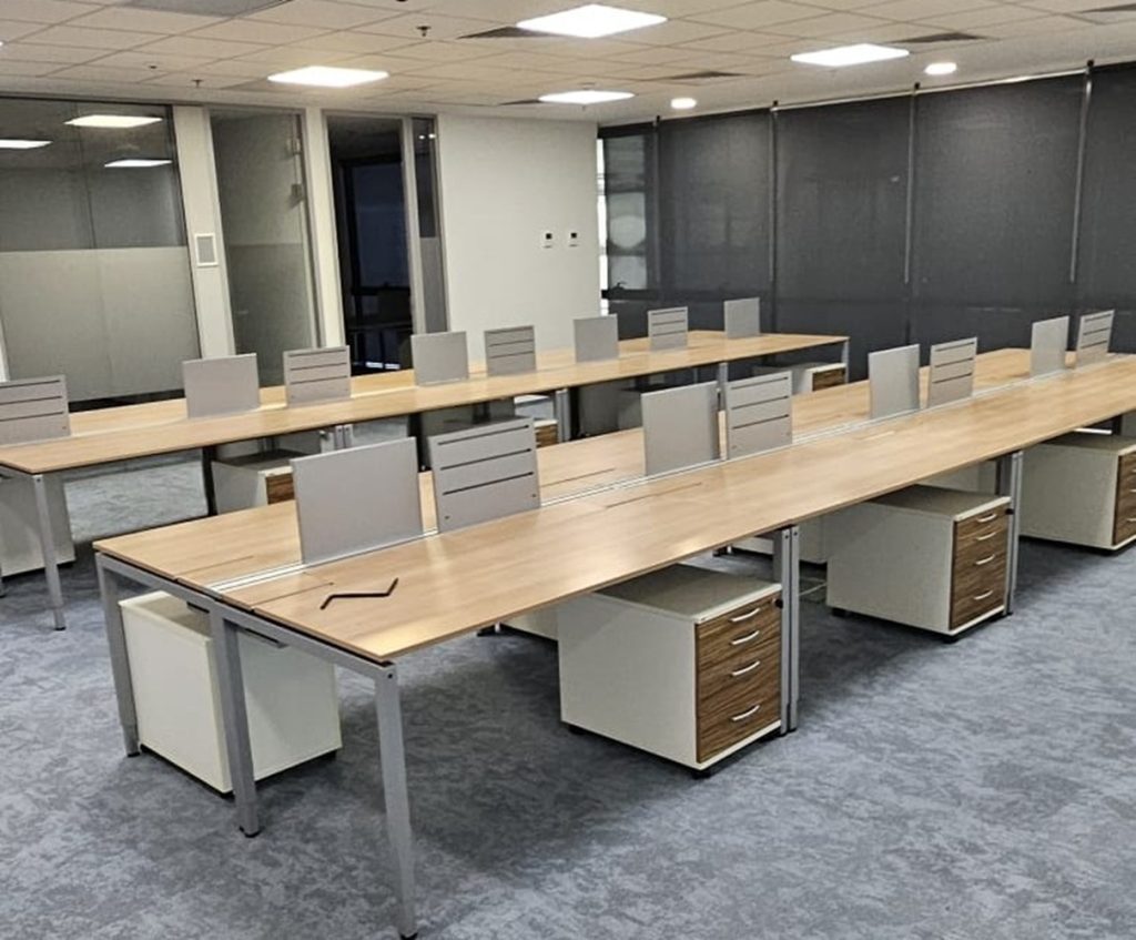 Piata de mobilier pentru birouri din România, estimată la circa 400 de milioane de euro România continuă să fie una dintre cele mai mici piețe europene pentru mobilier de birouri, având o valoare anuală estimată între 300 și 400 de milioane de euro