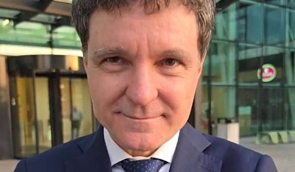 Vă spun: Donald Trump, avertisment verbal!