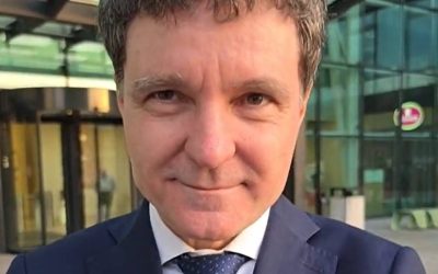 Vă spun: Donald Trump, avertisment verbal!