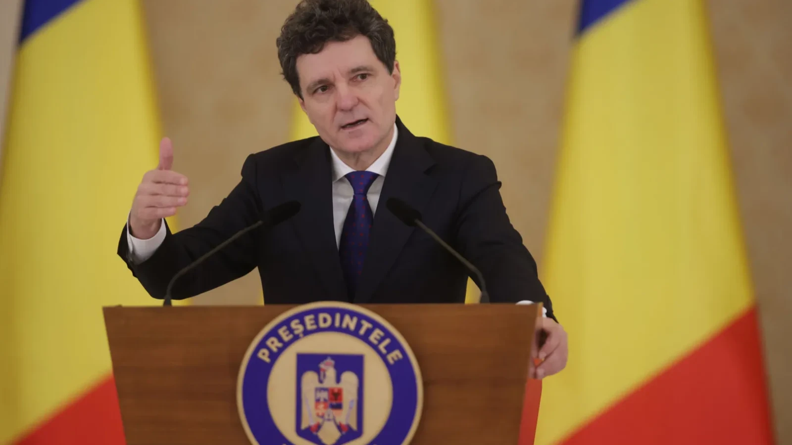 Nicușor Dan, la Cotroceni: Dezbateri cu experți pe domenii critice pentru România