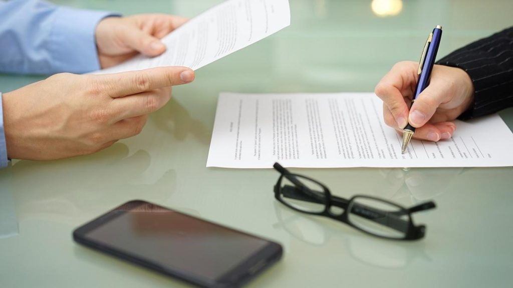 Companiile falimentare, ușor mai puține la începutul lui 2024 în România