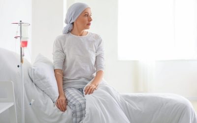 Nouă speranță în lupta cu cancerul: tratamente care antrenează corpul