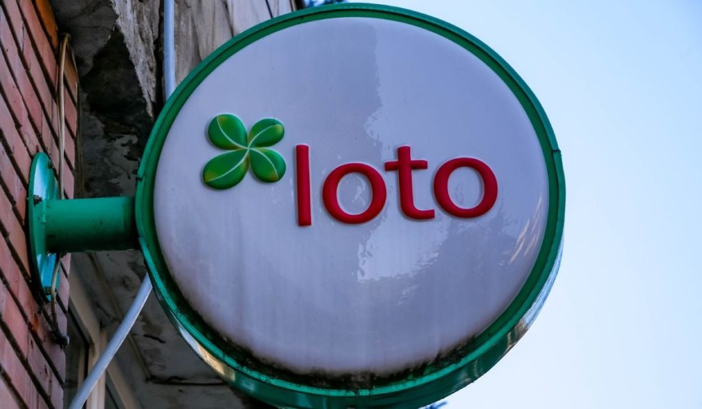 Câştigătorul fabulosului premiu Loto de 65 milioane lei şi-a ridicat banii