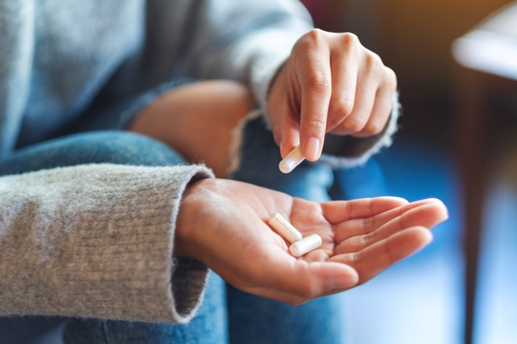 Anumite alimente consumate concomitent cu medicamentele pot diminua eficacitatea tratamentului sau chiar pot provoca efecte adverse periculoase