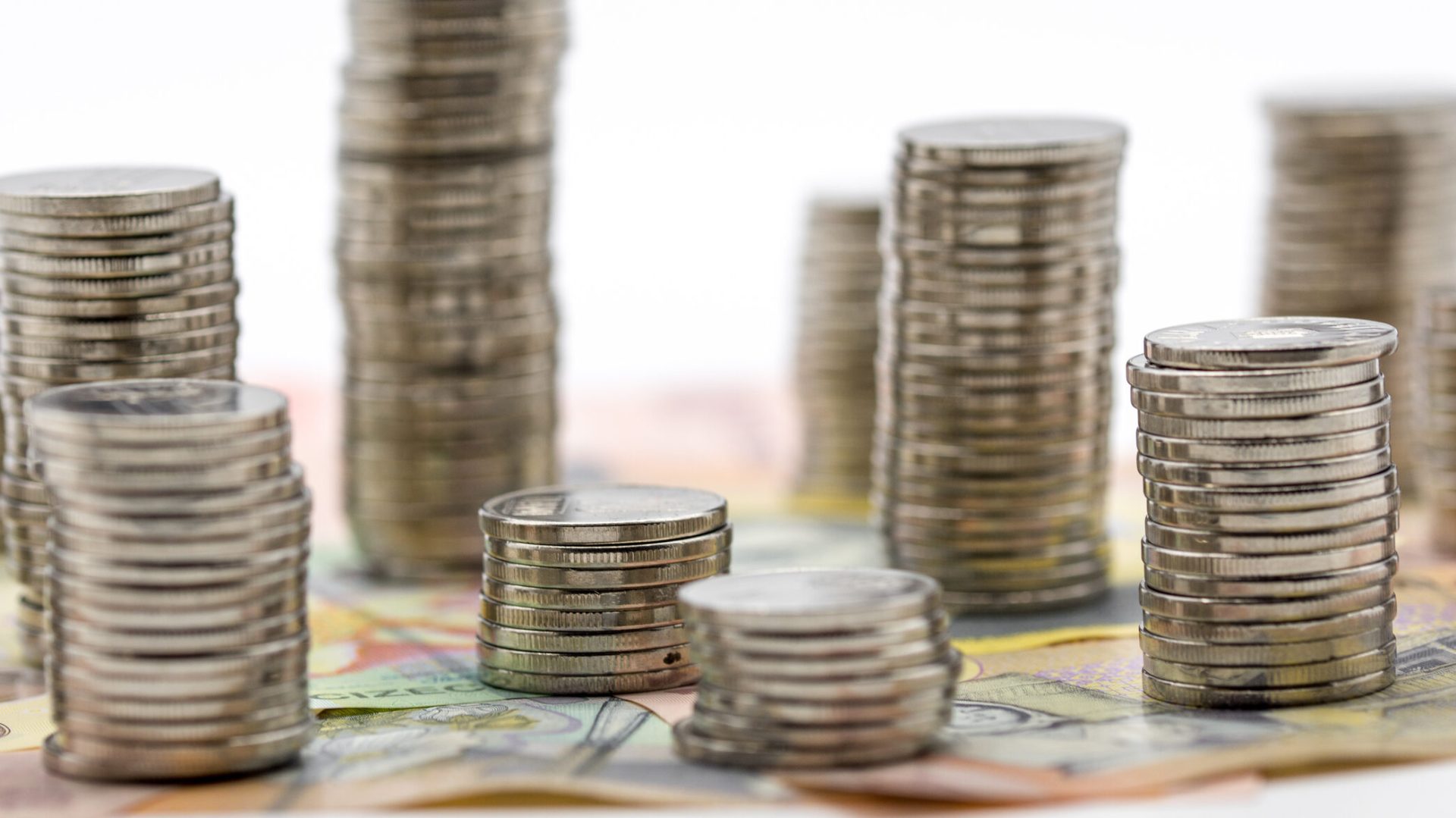 Încasările la pensie ale românilor care au lucrat cu salariul „la negru” sunt considerabil afectate