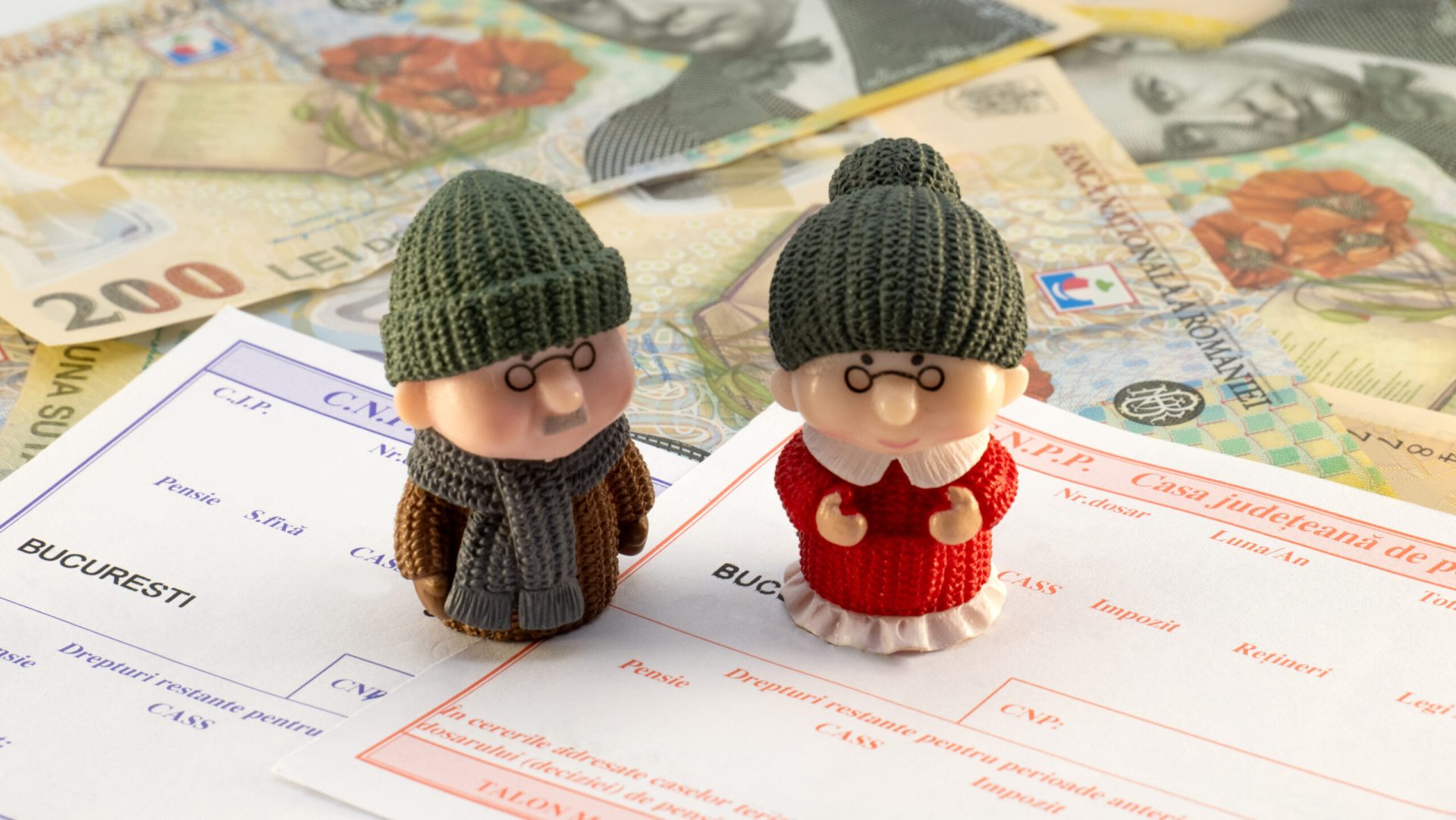 Beneficii de 1.281 lei lunar pentru pensionari: Cine primește banii