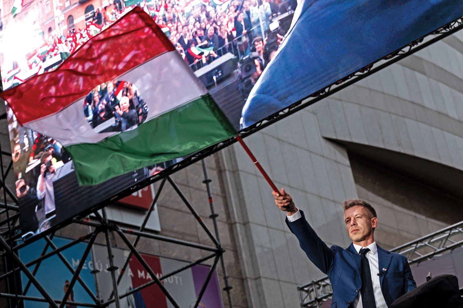 Magyar îl învinge pe Orban: Extaz și dubii în Ungaria, ce moștenește viitorul lider?