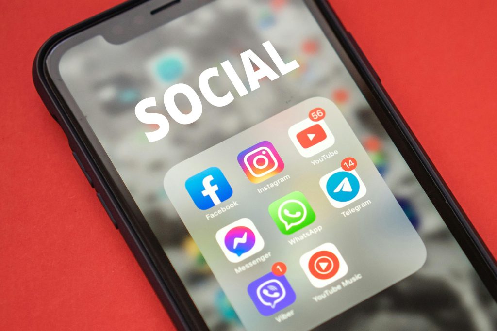 META, la „judecată” în Europa: WhatsApp-ul, sub lupa Comisiei Europene