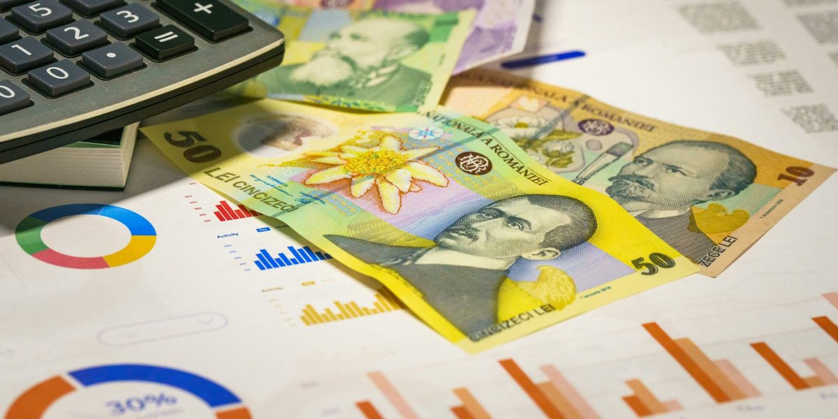 Băncile, acuzate de jaf cu ROBOR: Românii își cer banii înapoi!